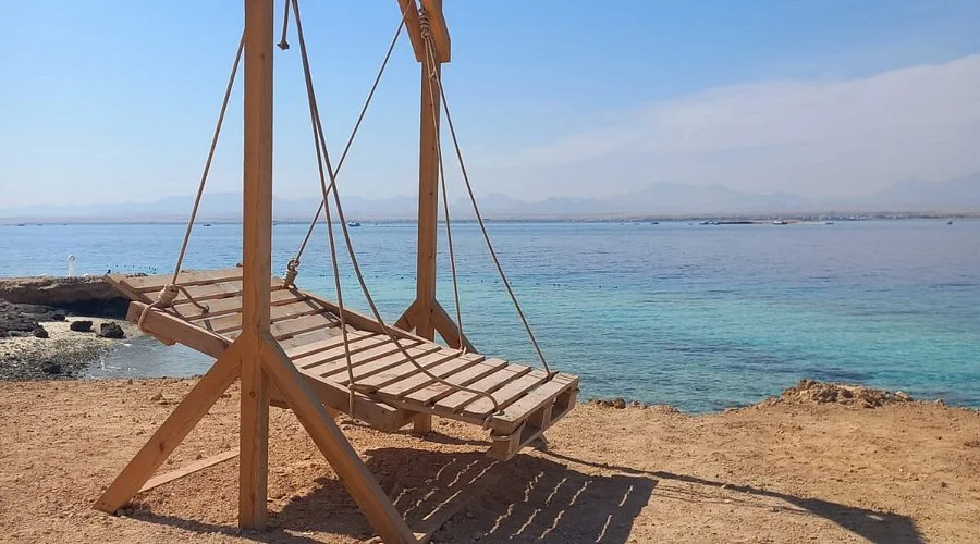 صورة حقيقية لجزيرة مجاويش في البحر الأحمر والتي تعتبر من اغفضل اماكن الغطس في الغردقة