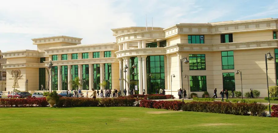 الجامعات الخاصة في القاهرة: من الشيخ زايد و مدينة السادس من اكتوبر الى التجمع الخامس، العاصمة الادارية و مدينة الشروق