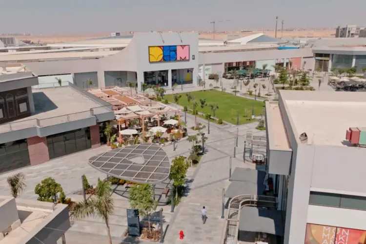 District 5 Marakez Mall is a high-end commercial project in 5th Settlement
